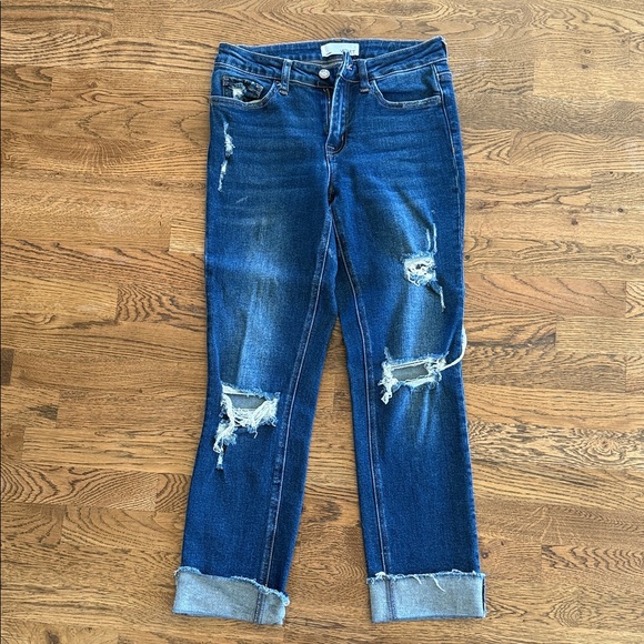Vervet Denim - Trendy Distressed Ankle Jeans in Classic Blue